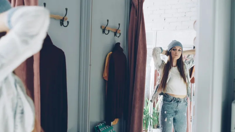 That Dressing Room Mirror Isn't Showing You the Truth — And Retailers Know It