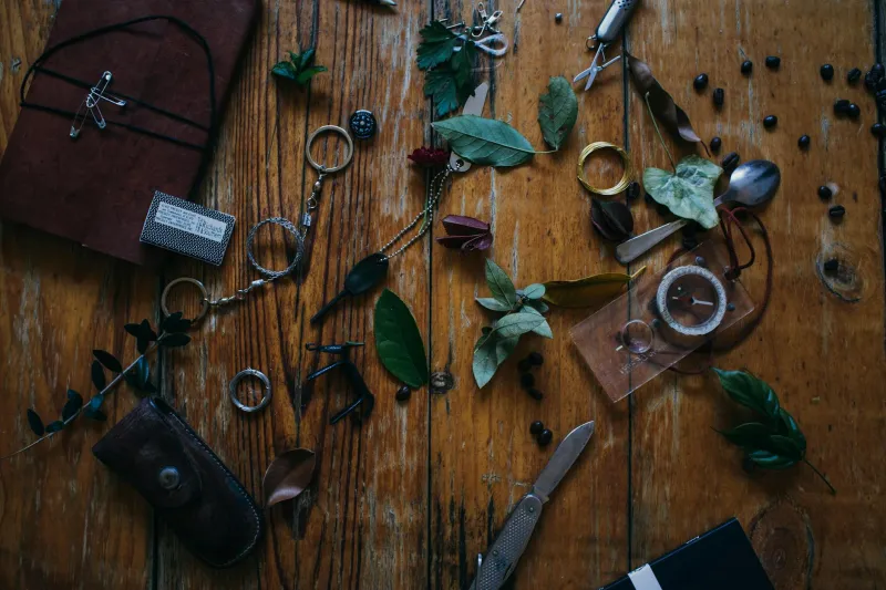 Three Hours and a Twisted Wire: How Desperation Created Fashion's Most Essential Tool